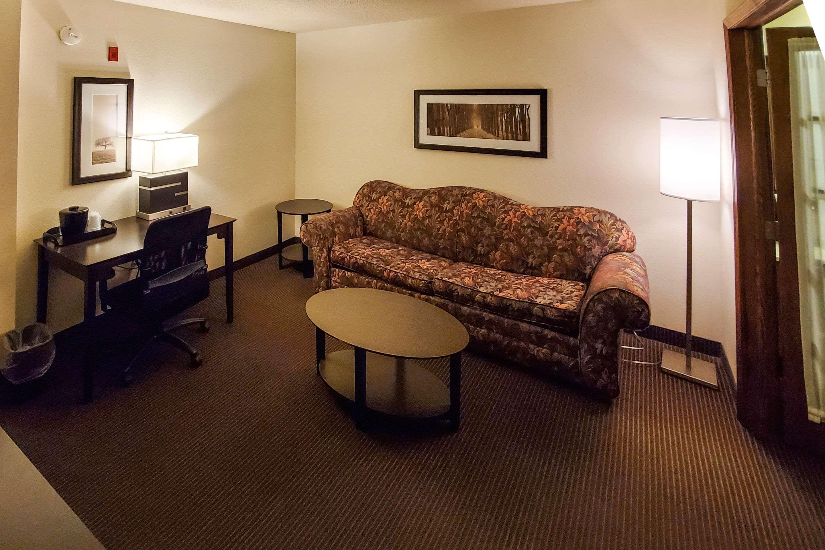 Quality Inn Atchison Exterior photo