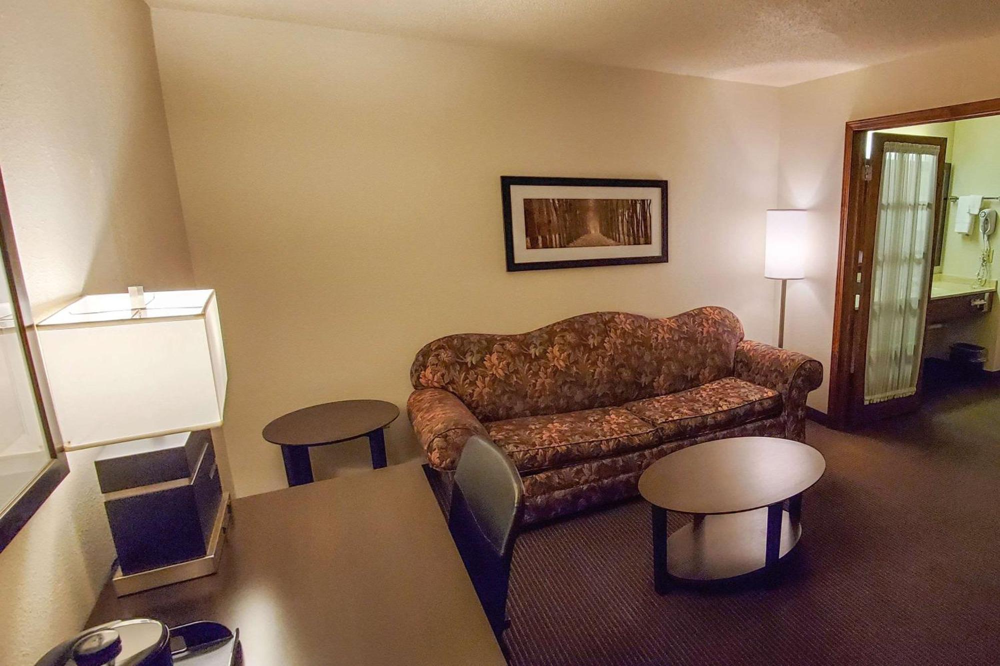 Quality Inn Atchison Exterior photo
